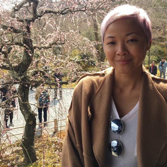 Meet your Posher, Eliza - Picture 3 of 8